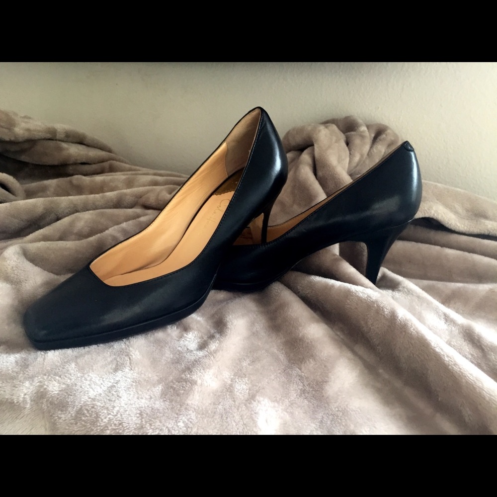 Nike Air Cole Haan Black Pumps!